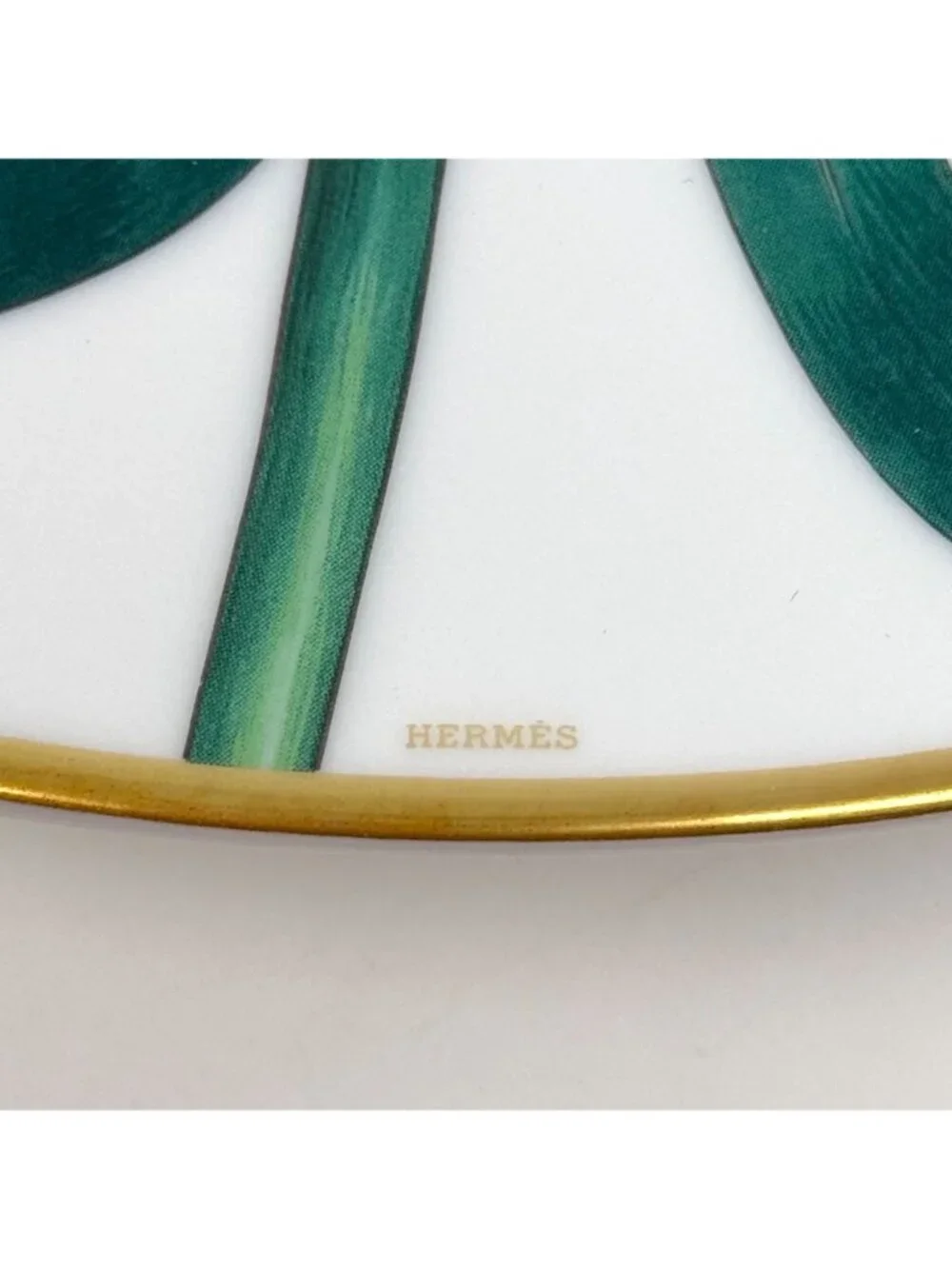 Hermes Passifolia Leaf Dinner Plates Set N1 Set of 2 (Thumbtack Stamp)